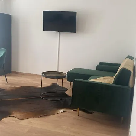 O Graham 3 People 2 * Markranstädt