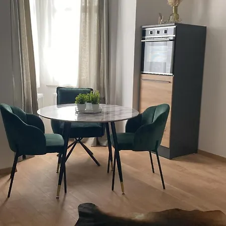 O Graham 3 People 2 Apartment