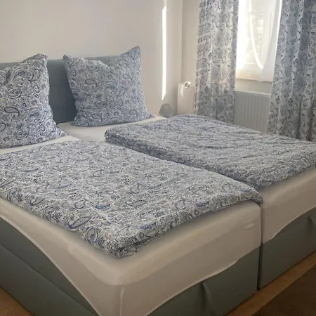 O Graham 3 People 2 Markranstädt